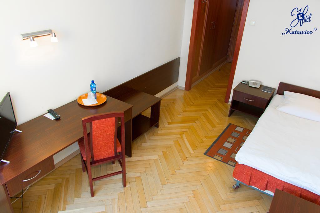 Hotel Katowice Economy ภายนอก รูปภาพ